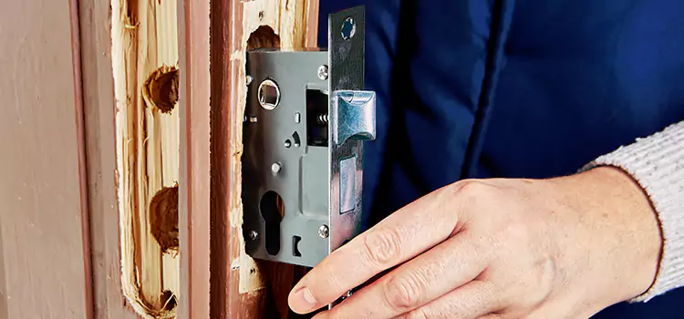Garage Door Lock Replacement New Berlin